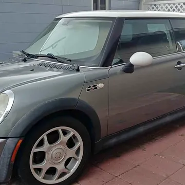 2003 MINI Cooper S Hatchback 2D