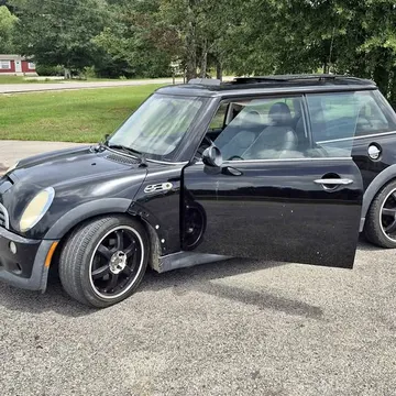 2003 MINI Cooper S Hatchback 2D