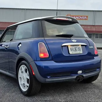 2003 MINI Cooper S Hatchback 2D