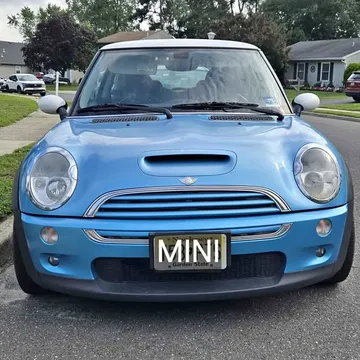 2003 MINI Cooper S Hatchback 2D