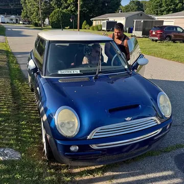 2003 MINI Cooper S Hatchback 2D