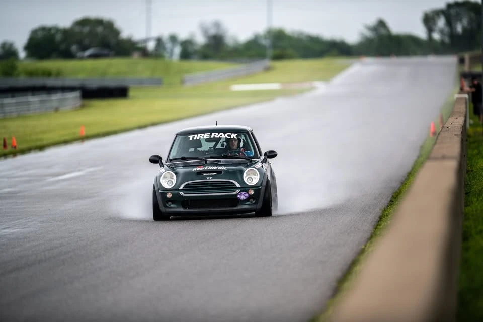2003 Mini Mini Cooper S 1st Gen - Image 2 of 4