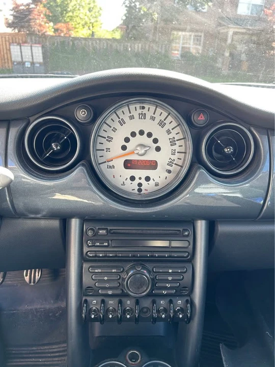 2003 Mini Mini Cooper S 1st Gen - Image 2 of 5