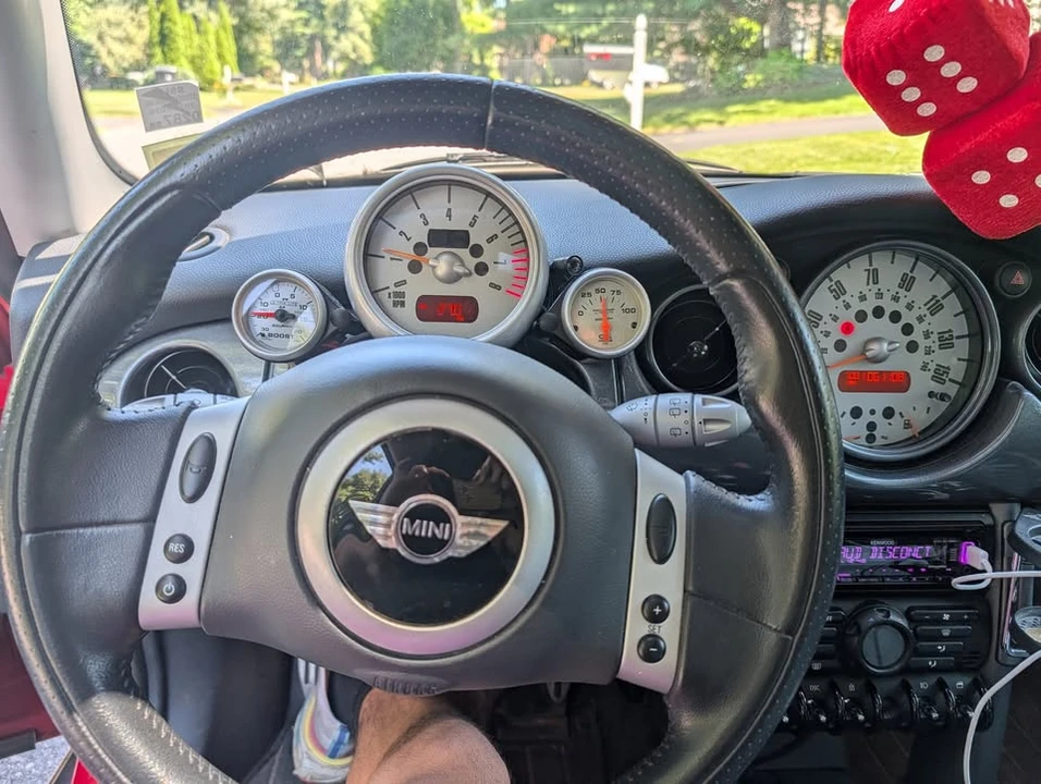 2003 Mini Mini Cooper S 1st Gen - Image 2 of 12