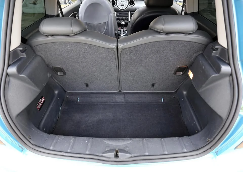 2003 Mini Mini Cooper S 1st Gen - Image 12 of 17