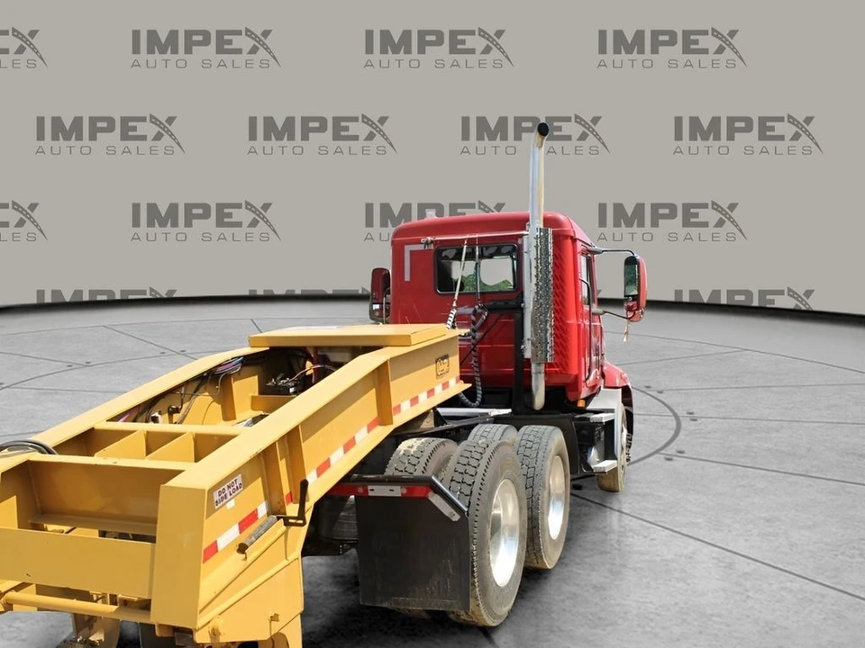 2003 Mack - Image 4 of 21