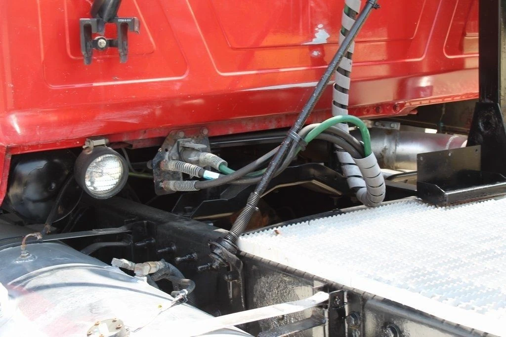 2003 Mack - Image 16 of 21