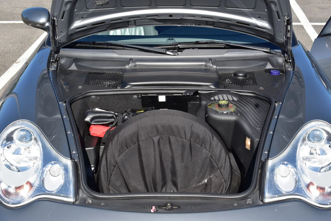 2003 Porsche 996 Carrera - Image 12 of 24