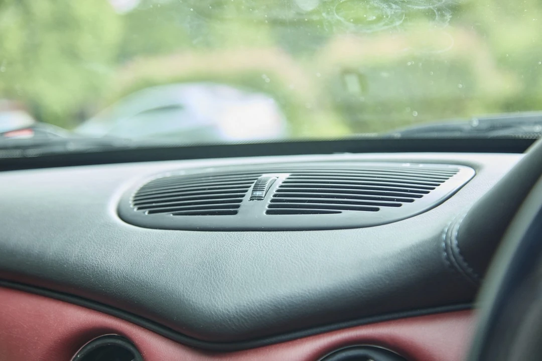 2003 Maserati Coupe - Image 19 of 30