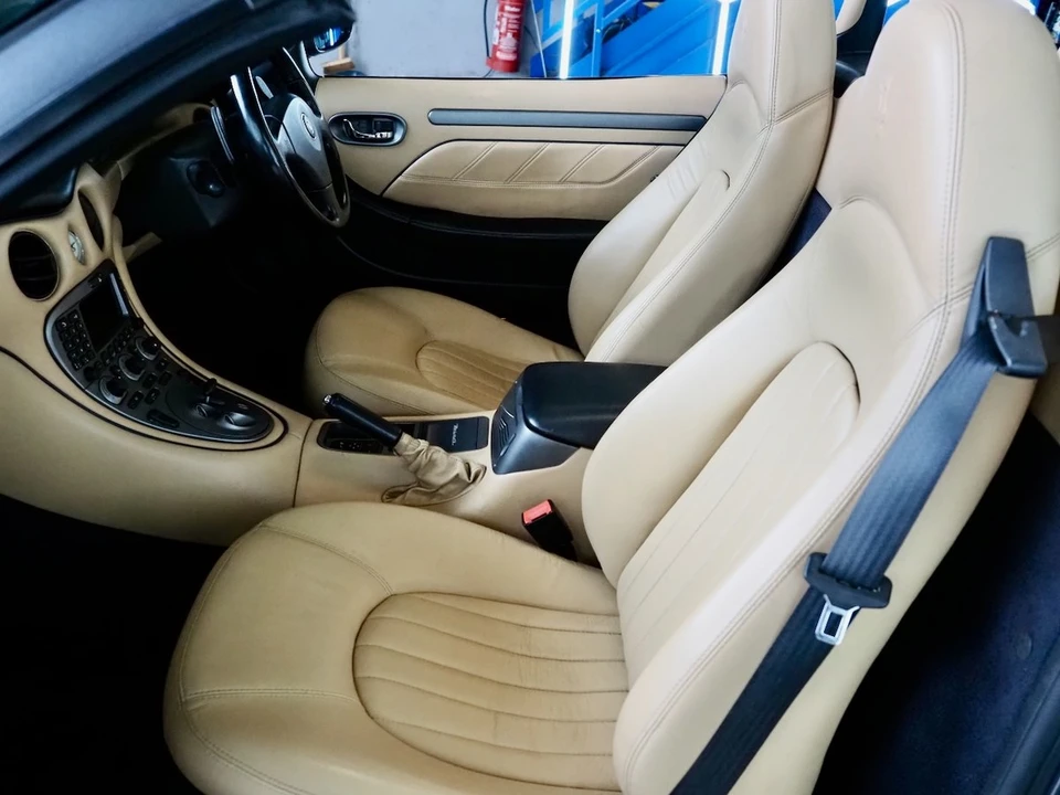 2003 Maserati Spyder - Image 12 of 30