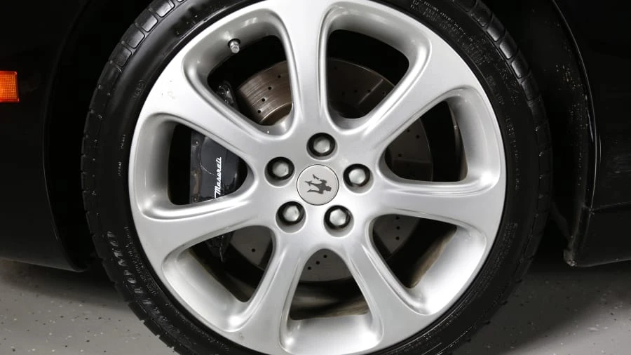 2003 Maserati Coupe & Spyder - Image 8 of 8
