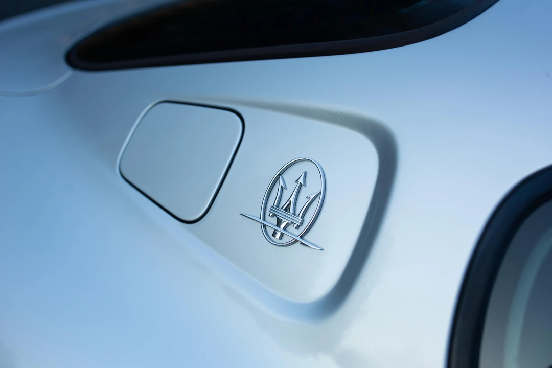 2003 Maserati Coupe - Image 18 of 31