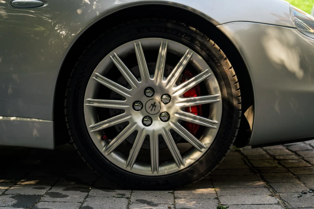2003 Maserati Spyder - Image 20 of 30