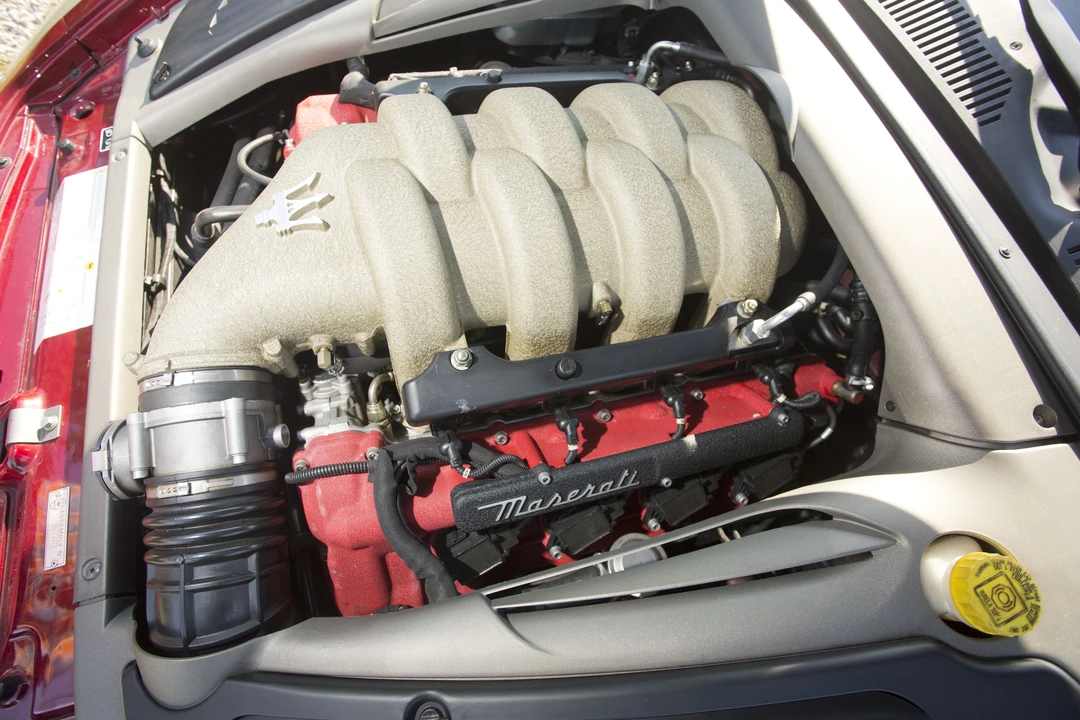2003 Maserati Spyder - Image 13 of 30