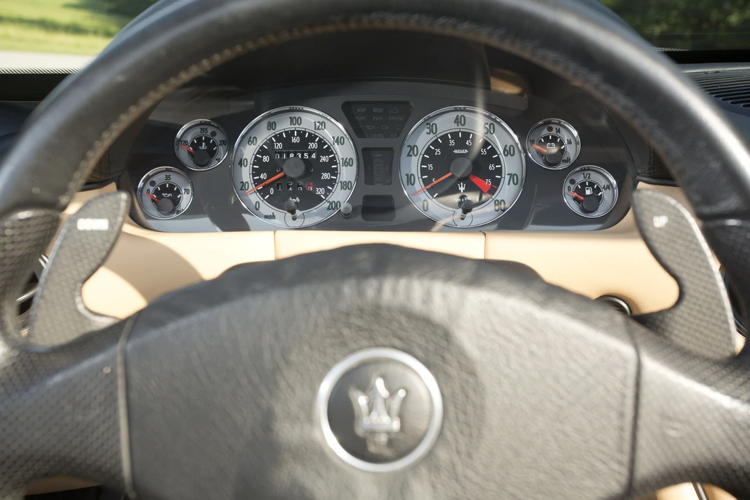 2003 Maserati Spyder - Image 17 of 30