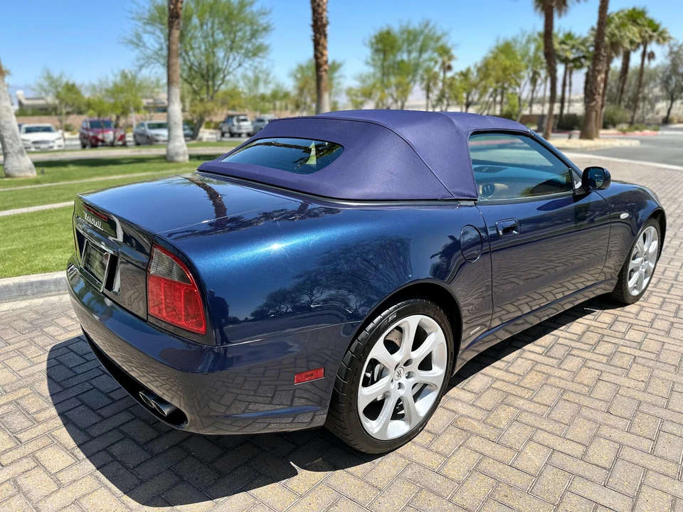 2003 Maserati Spyder - Image 18 of 31