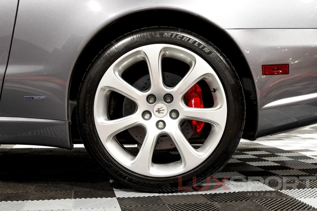 2003 Maserati Spyder - Image 9 of 31