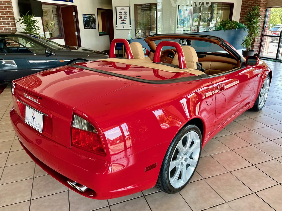 2003 Maserati Spyder - Image 14 of 31