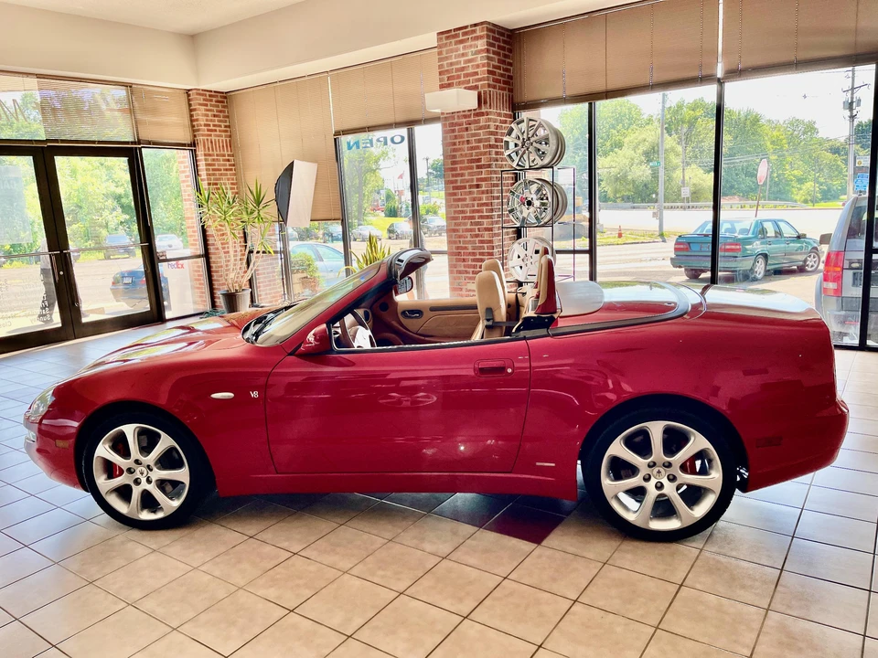 2003 Maserati Spyder - Image 9 of 31