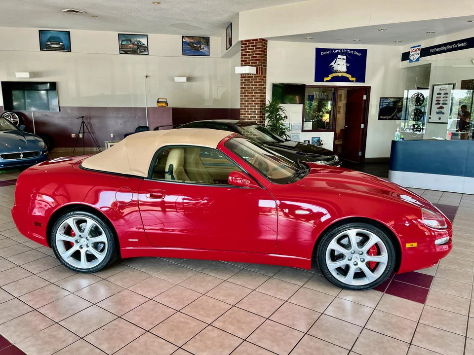 2003 Maserati Spyder - Image 17 of 31