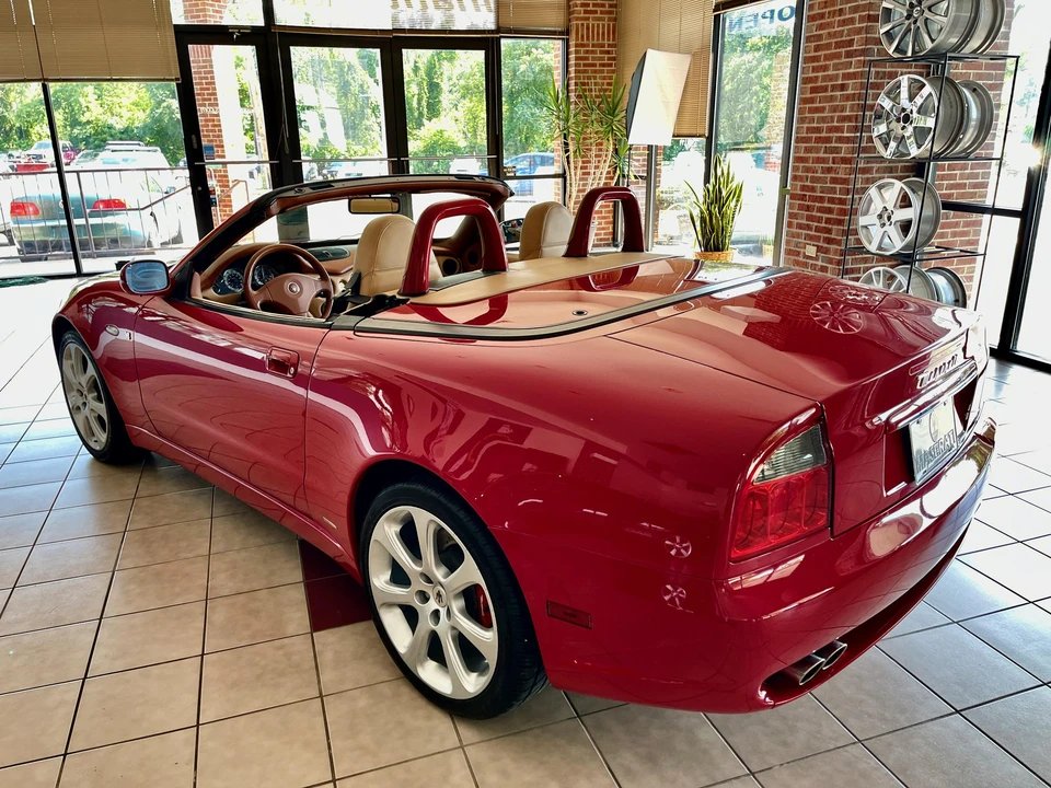 2003 Maserati Spyder - Image 11 of 31