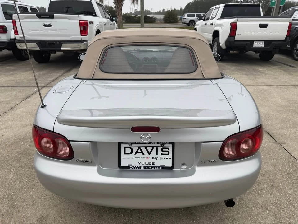 2003 Mazda NB MX-5 Miata - Image 4 of 9