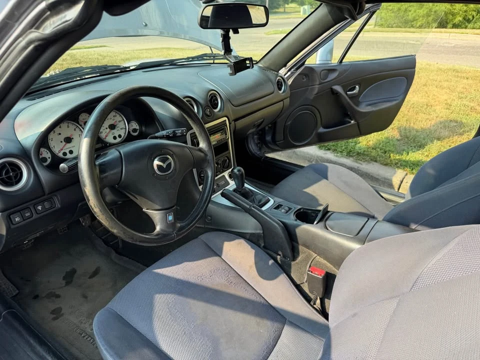 2003 Mazda NB MX-5 Miata - Image 4 of 13