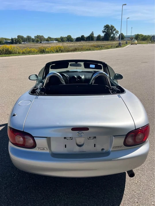2003 Mazda NB MX-5 Miata - Image 8 of 11