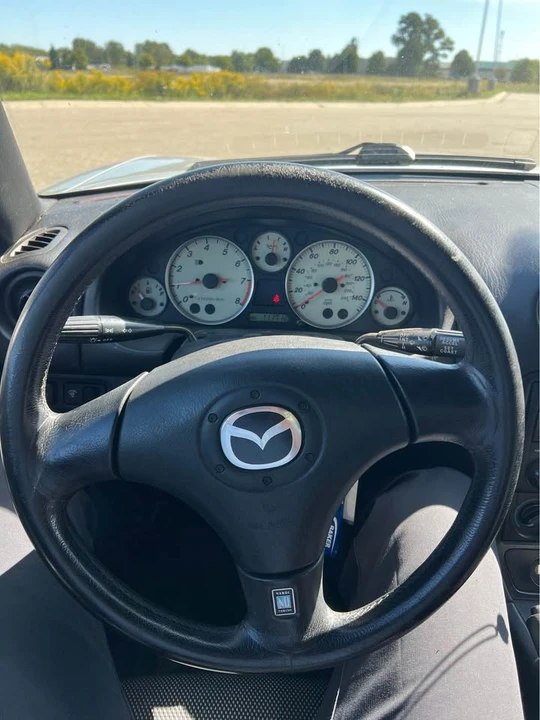 2003 Mazda NB MX-5 Miata - Image 6 of 11