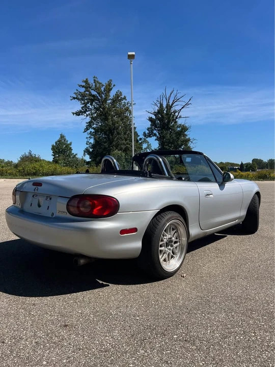 2003 Mazda NB MX-5 Miata - Image 9 of 11