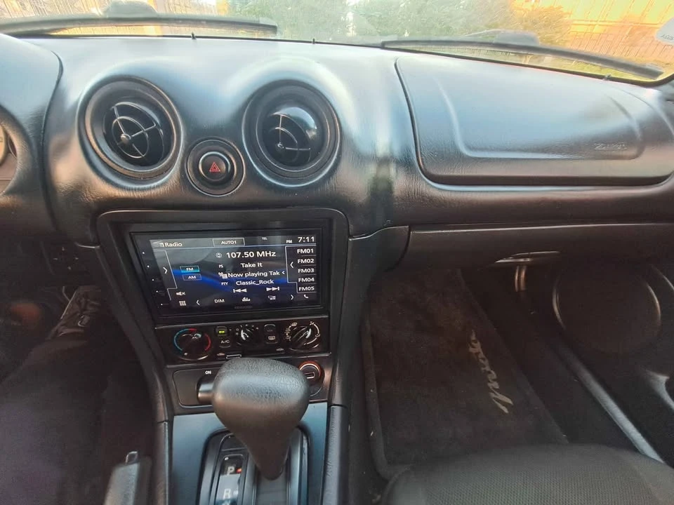 2003 Mazda NB MX-5 Miata - Image 11 of 15