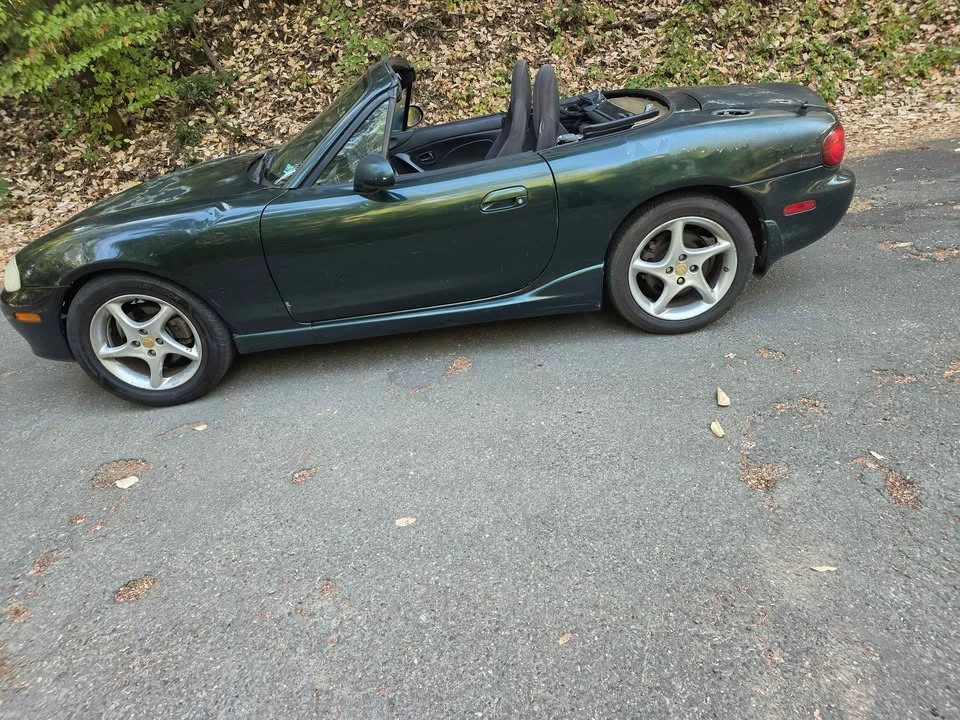 2003 Mazda NB MX-5 Miata - Image 8 of 12