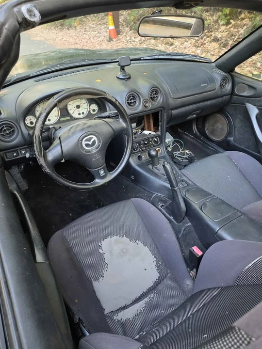 2003 Mazda NB MX-5 Miata - Image 11 of 12