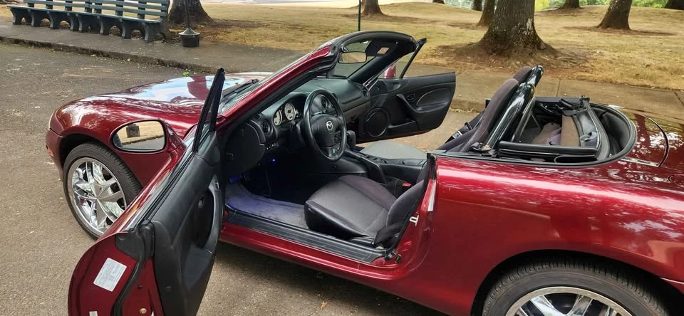2003 Mazda NB MX-5 Miata - Image 17 of 18