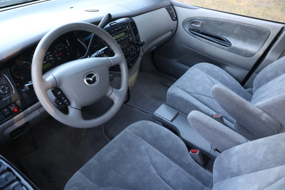 2003 Mazda MPV 2nd Gen - Image 4 of 12