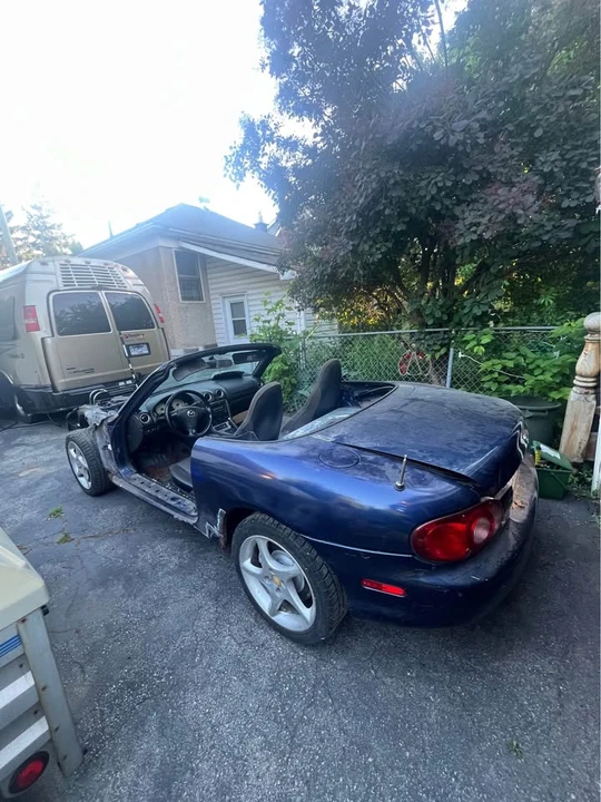 2003 Mazda NB MX-5 Miata - Image 4 of 9
