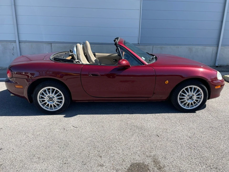 2003 Mazda NB MX-5 Miata - Image 4 of 22