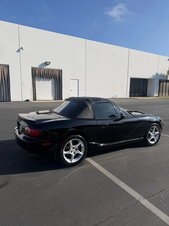 2003 Mazda NB MX-5 Miata - Image 5 of 8