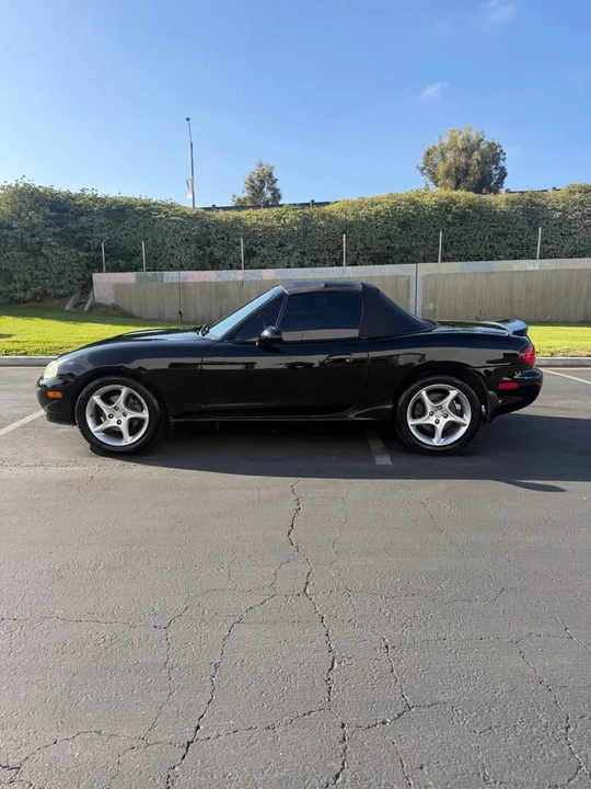2003 Mazda NB MX-5 Miata - Image 3 of 8