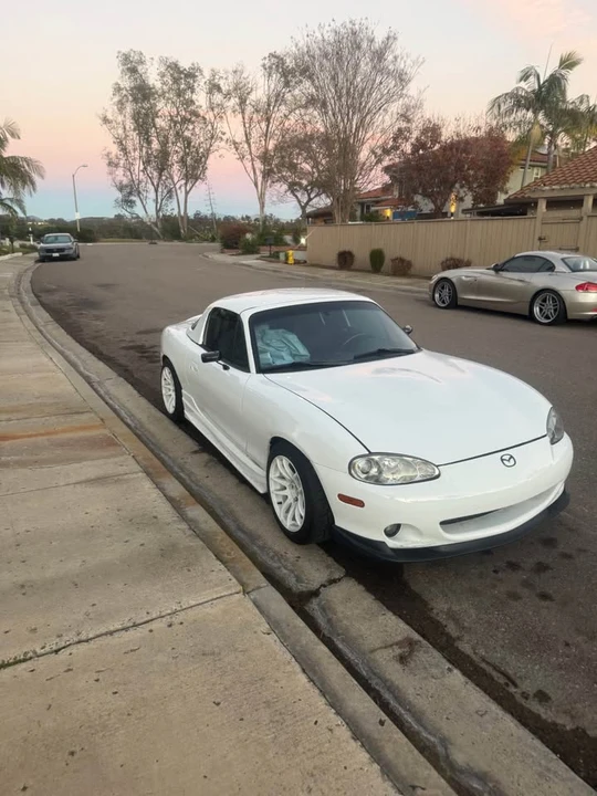 2003 Mazda NB MX-5 Miata - Image 3 of 14