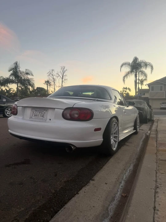 2003 Mazda NB MX-5 Miata - Image 5 of 14