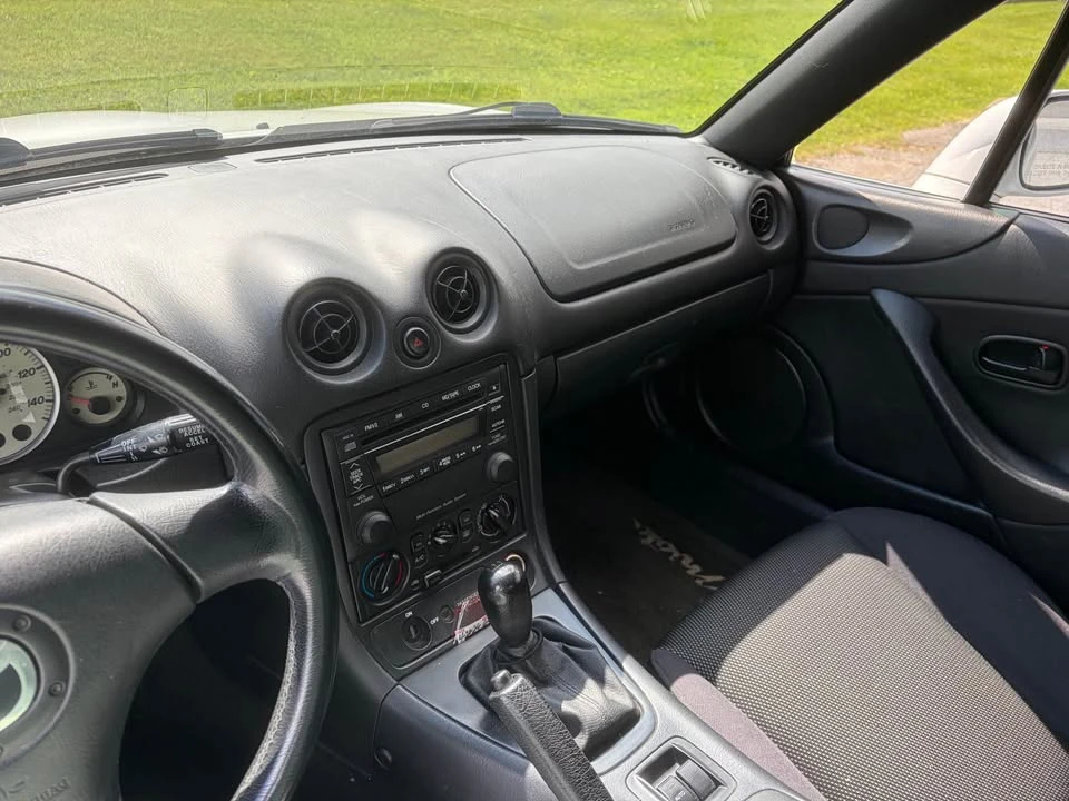 2003 Mazda NB MX-5 Miata - Image 10 of 13