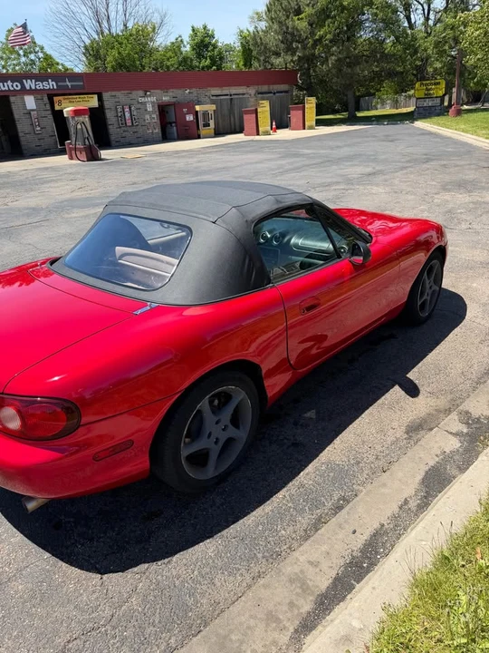 2003 Mazda NB MX-5 Miata - Image 7 of 13