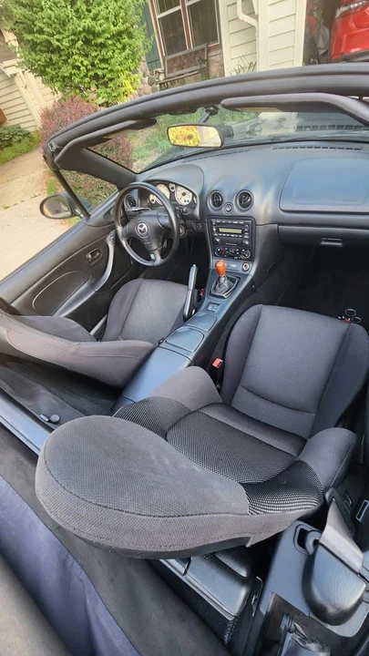 2003 Mazda NB MX-5 Miata - Image 2 of 4