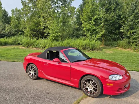 2003 Mazda MX-5 Convertible 2D