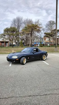 2003 Mazda MX-5 Convertible 2D