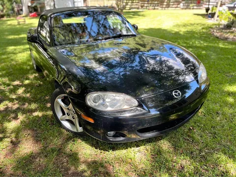 2003 Mazda MX-5 Convertible 2D