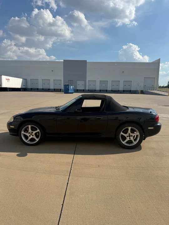 2003 Mazda NB MX-5 Miata - Image 8 of 20