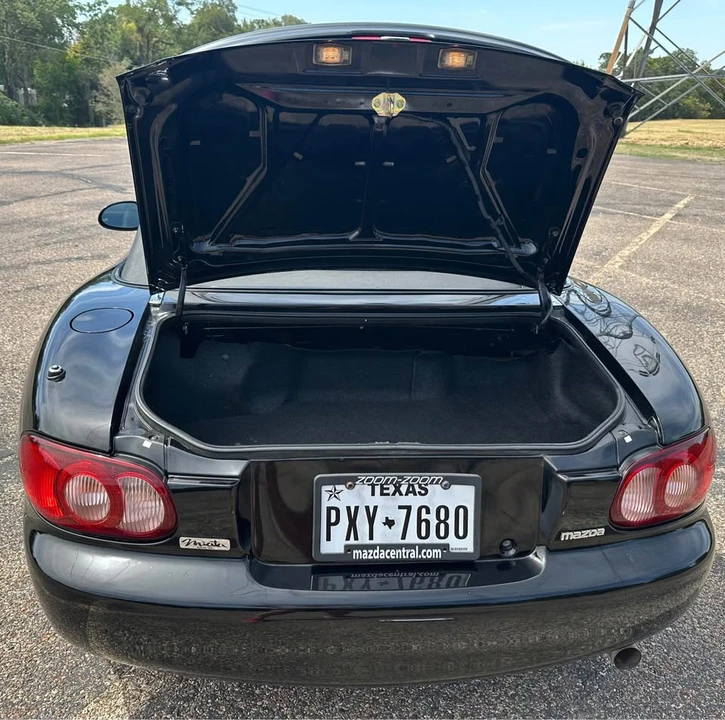 2003 Mazda NB MX-5 Miata - Image 16 of 19