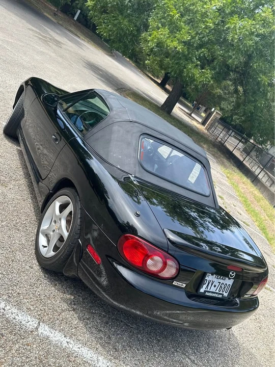 2003 Mazda NB MX-5 Miata - Image 2 of 19